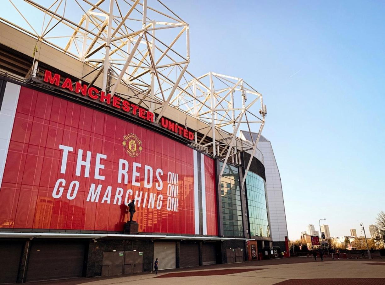 Bright & Modern 3 Bedroom Old Trafford Home Манчестър Екстериор снимка